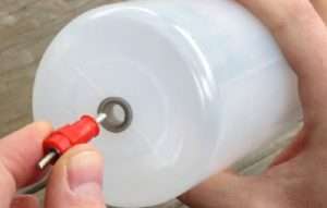 Як зробити поїлку для кролів своїми руками із підручних засобів