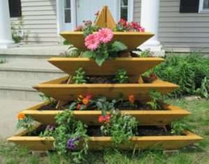 багатоярусні клумби