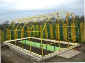 Арочна модель теплиці з пластикових труб своїми руками