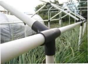Теплиці з пластикових труб виглядають дуже привабливо