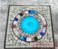 Мозаїка або розпис на стінах як декор на дачі