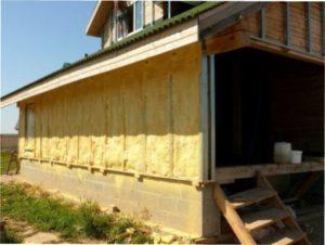 Як утеплити каркас будинку