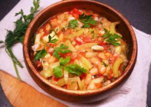 Салат з кабачків і квасолі